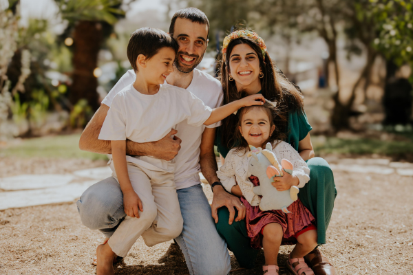 השוקולדים של נופר וליאל Nofar and Liel Make Looly Chocolate